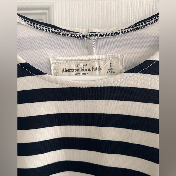 #16- ABERCROMBIE AND FITCH NAVY AND WHITE STRIPED DRESS SMALL - Picture 2 of 3